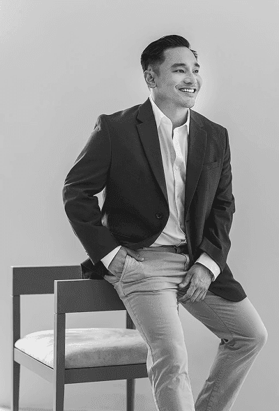 Vito Selma seated